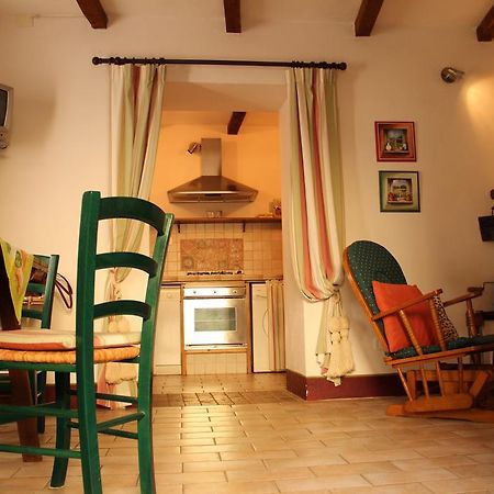 Delizioso Trilocale In Centro Apartment Montemerano Room photo