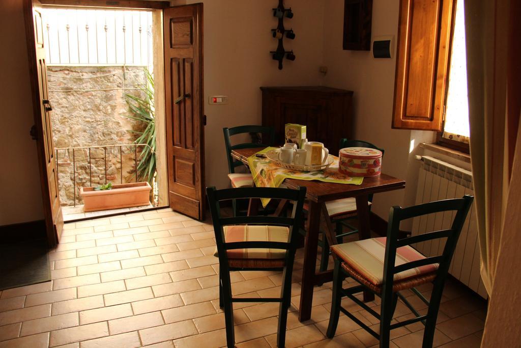 Delizioso Trilocale In Centro Apartment Montemerano Room photo
